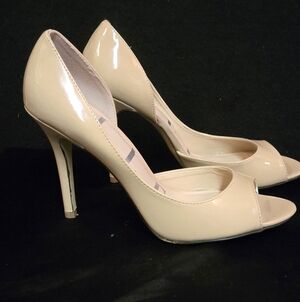 ELLE Elegant Cream Peep-Toe Heels